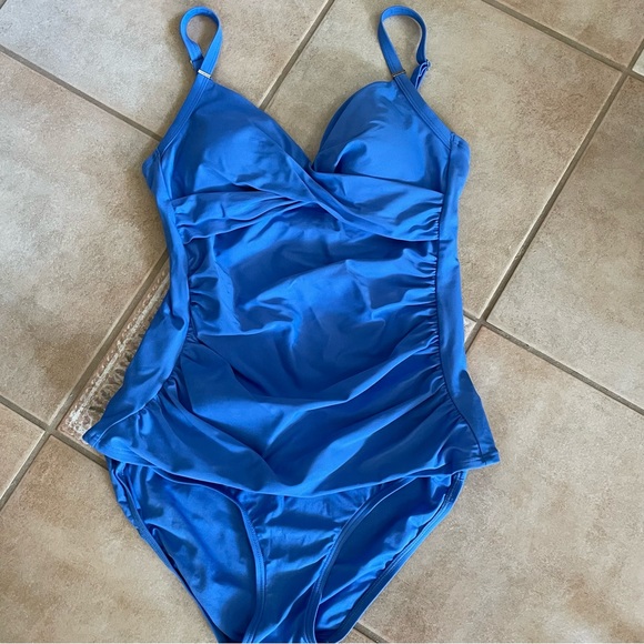 CALVIN KLEIN 💯WOMEN’S TANKINI WITH BIKINI BOTTOM EUC 👙 SZ MEDIUM💙💙💙 - Picture 13 of 16